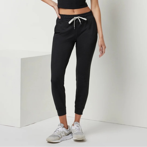 Vuori Halo Performance Jogger Size L - Picture 2 of 5